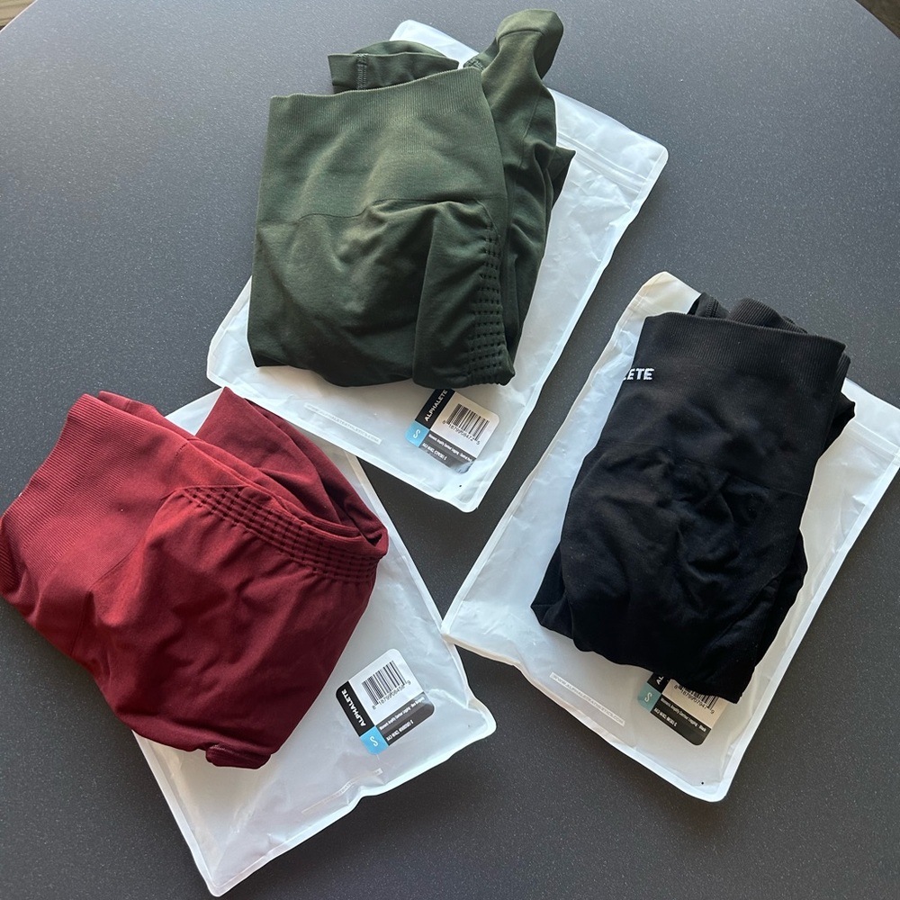 Alphalete Women's Leggings - Black, Green, and Red